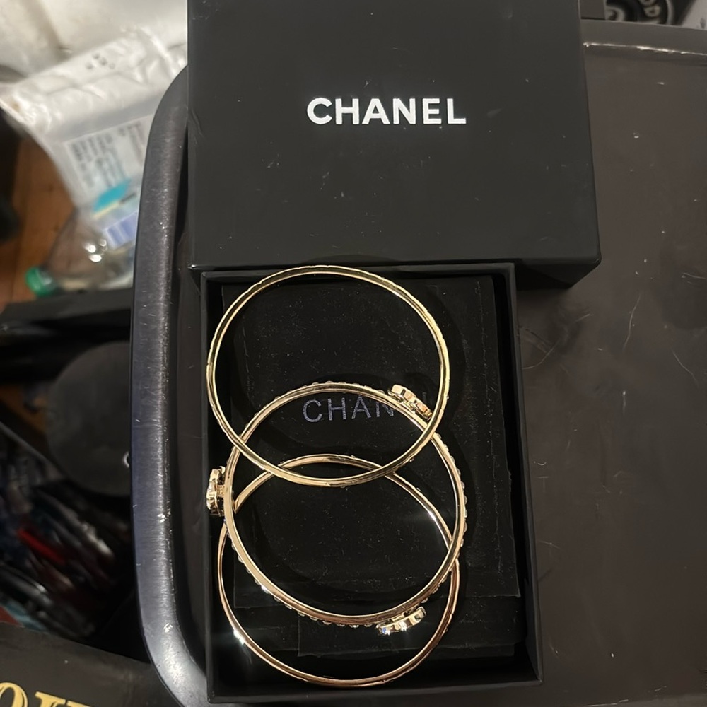 Not 1 but 3 Beautiful Gold bracelets with the most glamorous features!